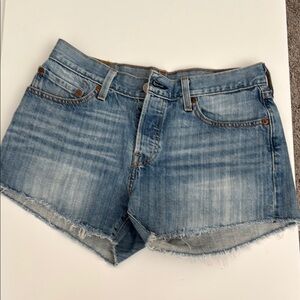 Levi’s Cut Off Shorts
